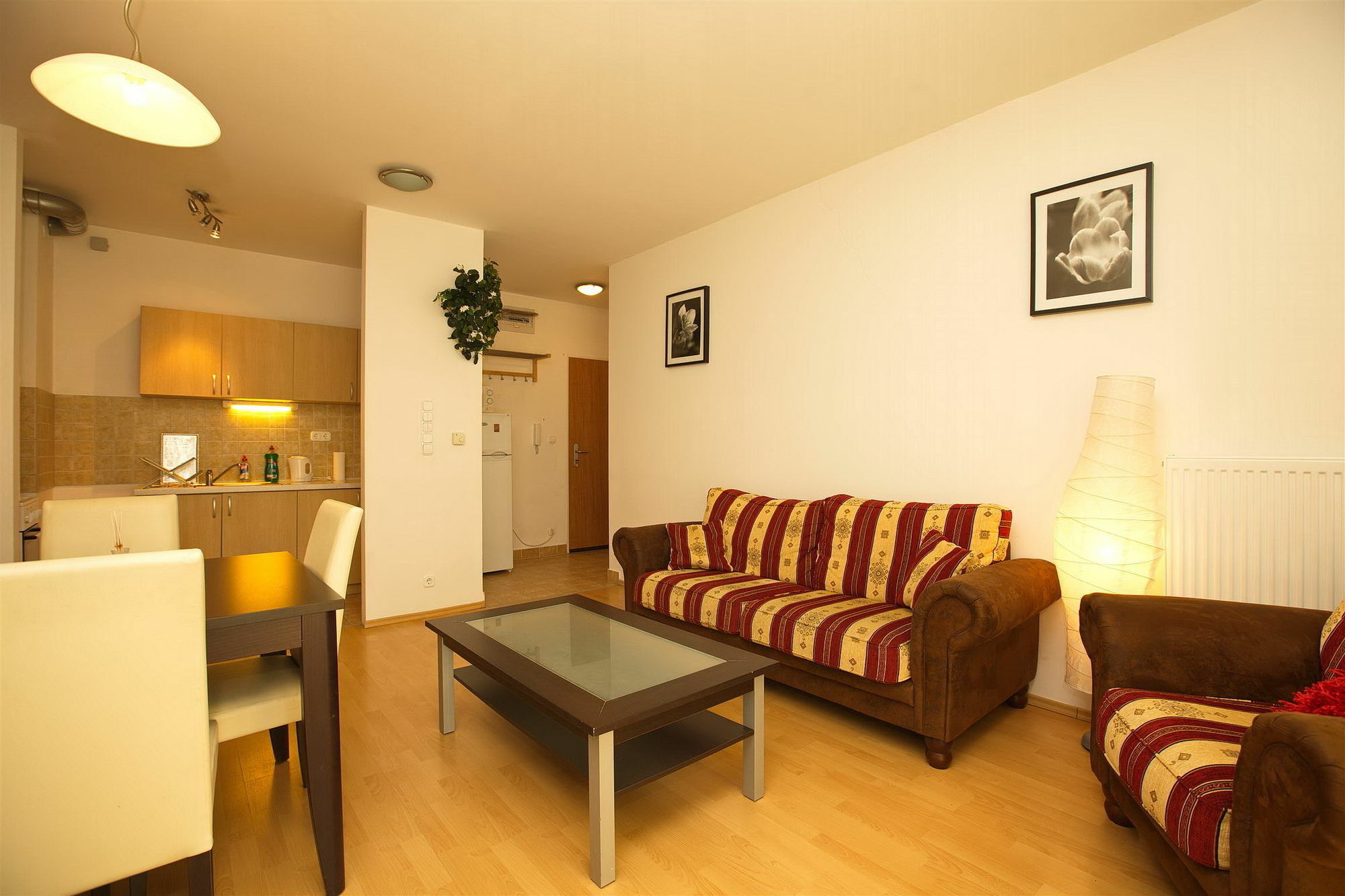 Apartment Budapest Peace מראה חיצוני תמונה